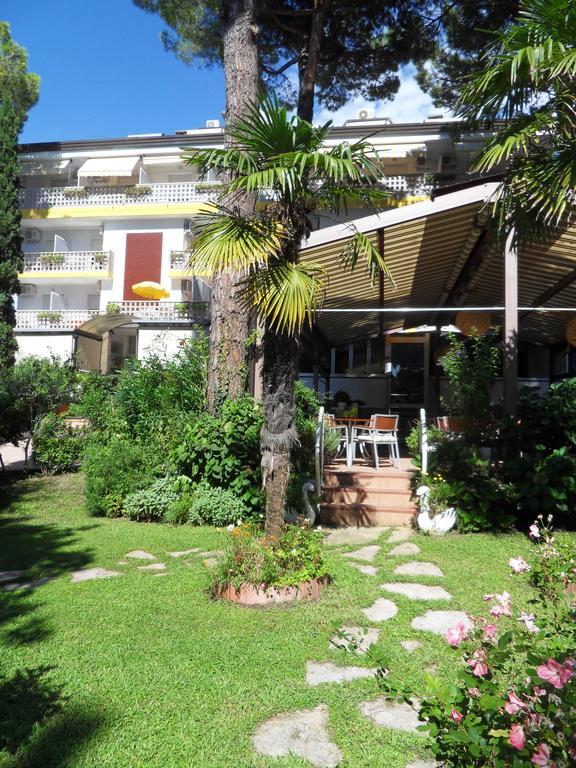 Hotel Abbazia Lignano Sabbiadoro Luaran gambar